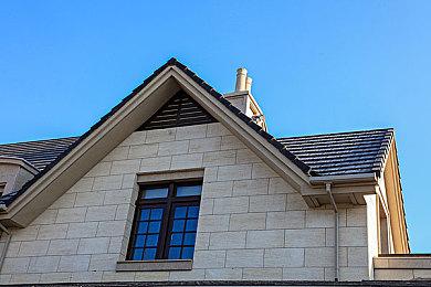 外星人主题生存恐怖游戏《灰岭事件》新预告